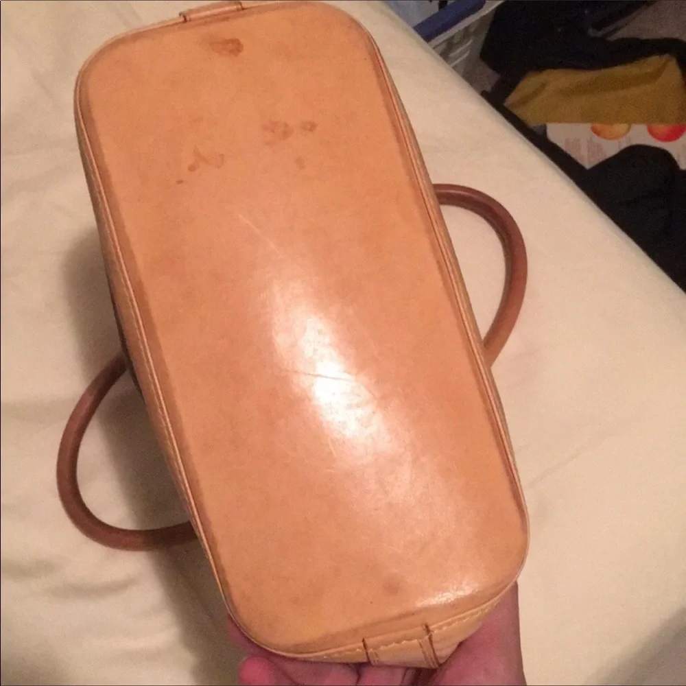 Authentic Louis Vuitton Lockit Bag - Picture 3 of 8